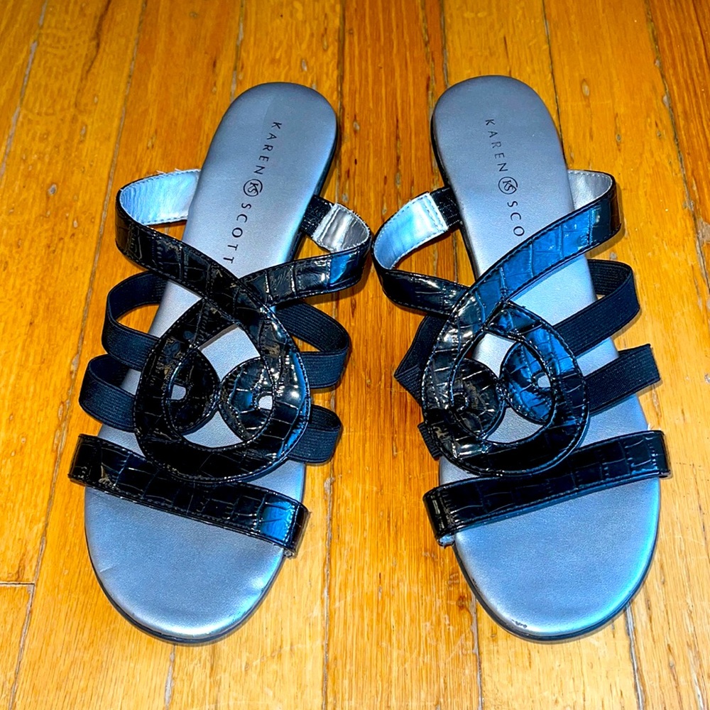Karen Scott black sandals. Size 8.5